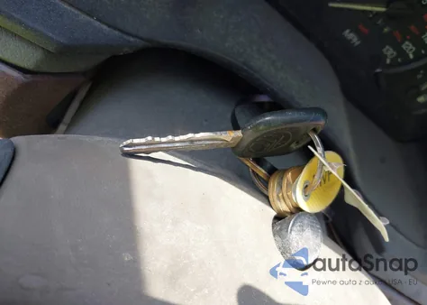 1998 Mercury Mystique from USA, damaged, VIN 1MEFM6530WK660877